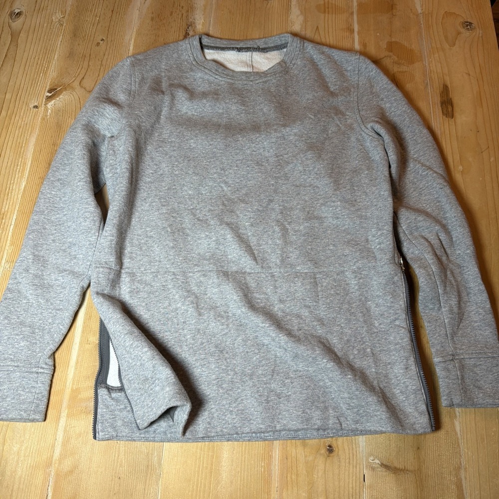 Lululemon Sweatshirt Women's XS Gray Crew Raglan Hidden Zip Pocket Athletic